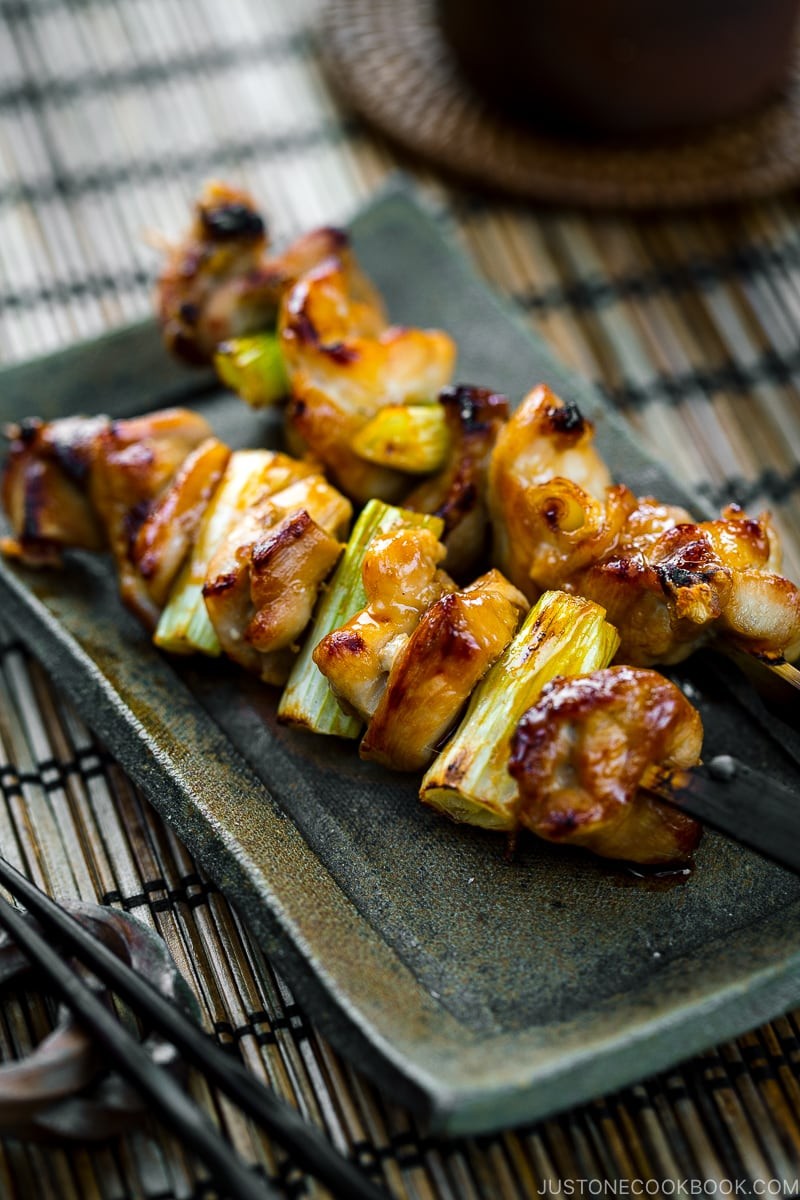 Thịt gà xiên nướng yakitori