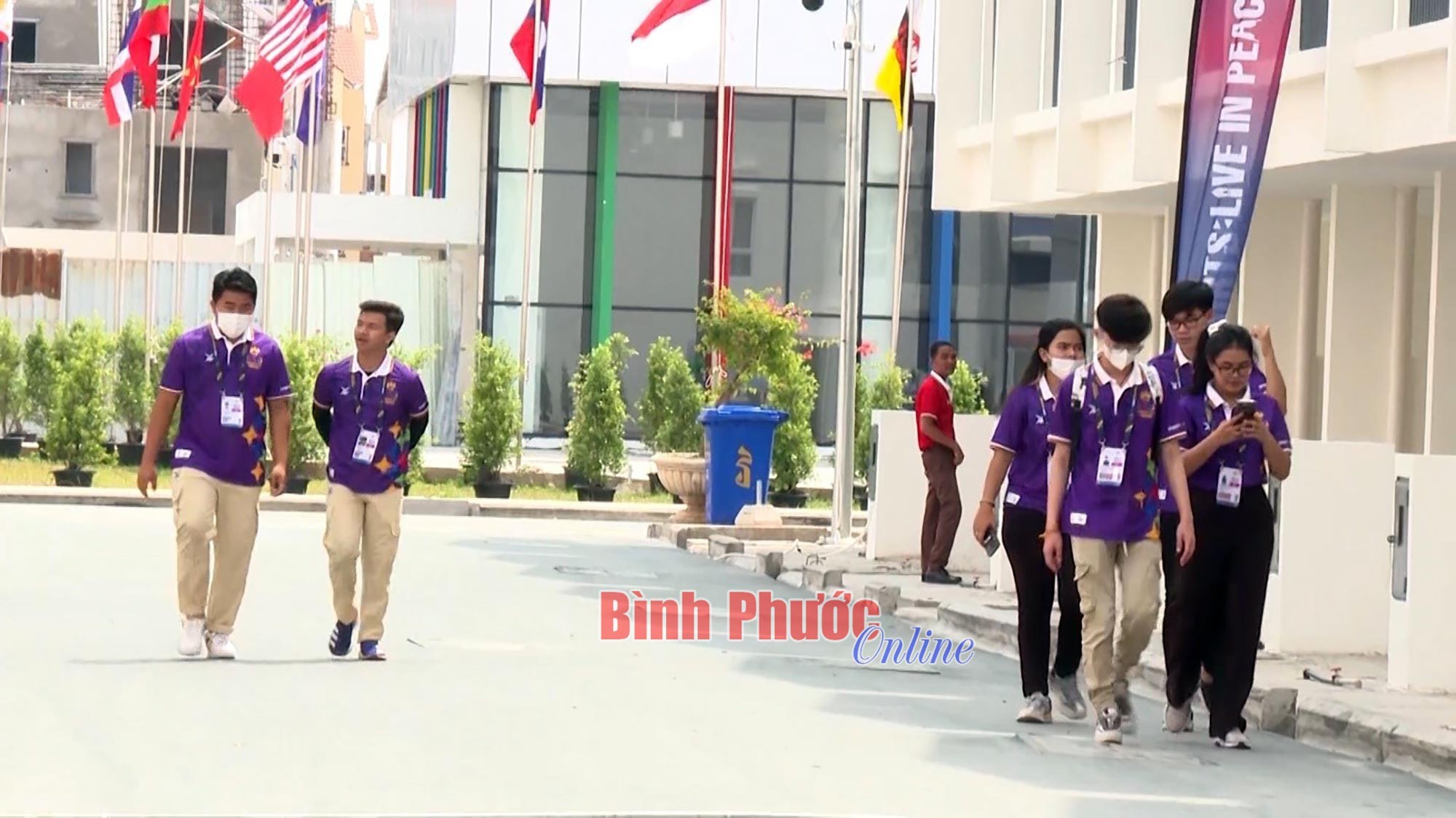 T&igrave;nh nguyện vi&ecirc;n SEA Games 32: Cầu nối lan tỏa văn h&oacute;a Campuchia