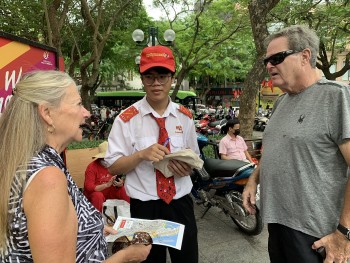 300000 khach quoc te den viet nam dip le gio to hung vuong va 304 15