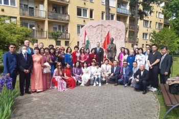Tượng đài Chủ tịch Hồ Chí Minh ở Zalaegerszeg: Biểu tượng tình hữu nghị Việt Nam - Hungary