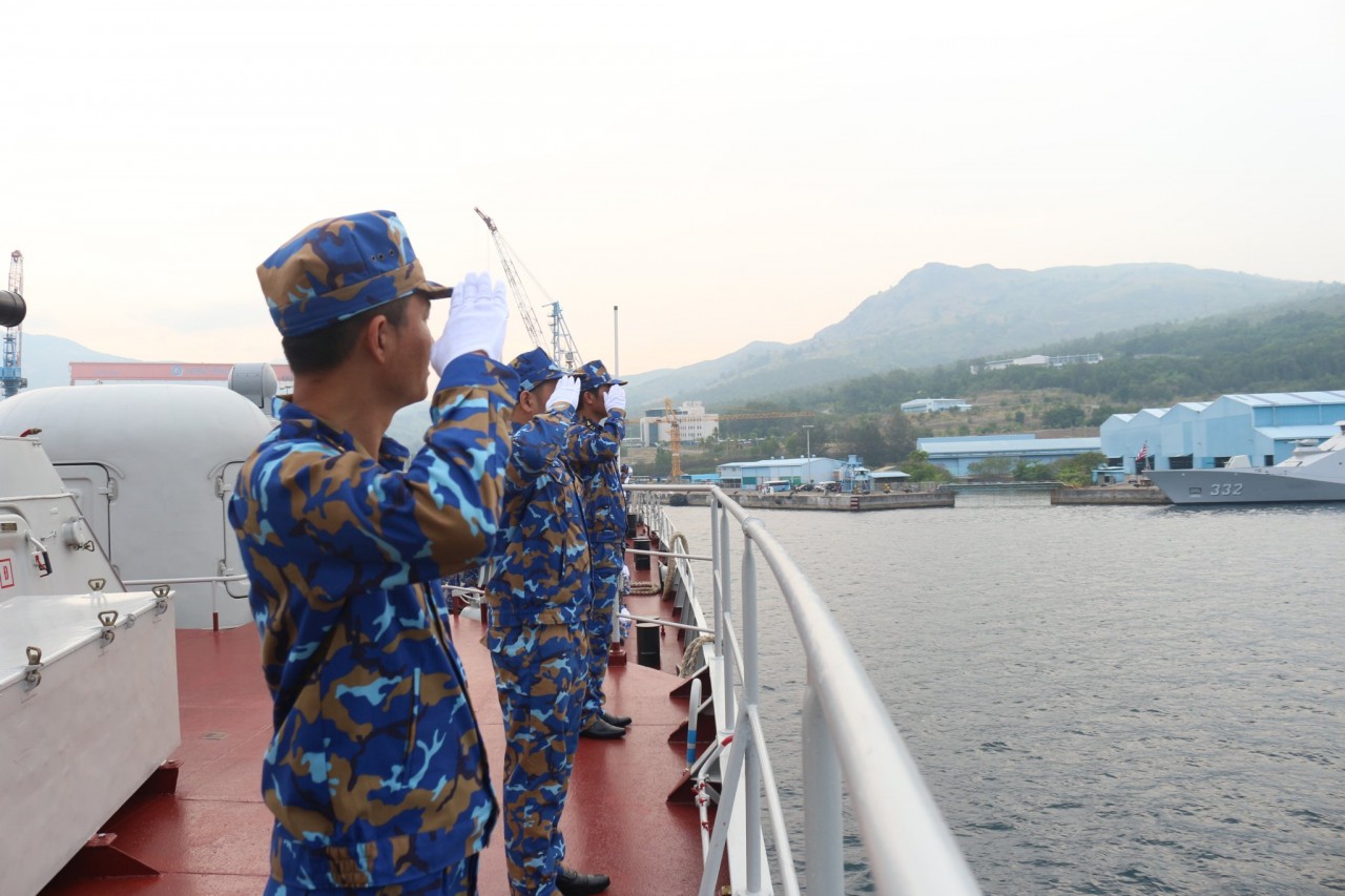 Tàu 015-Trần Hưng Đạo tham gia Lễ duyệt binh tàu Hải quân các nước ASEAN