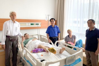 Hỗ trợ hai công dân Ba Lan gặp nạn ở Việt Nam