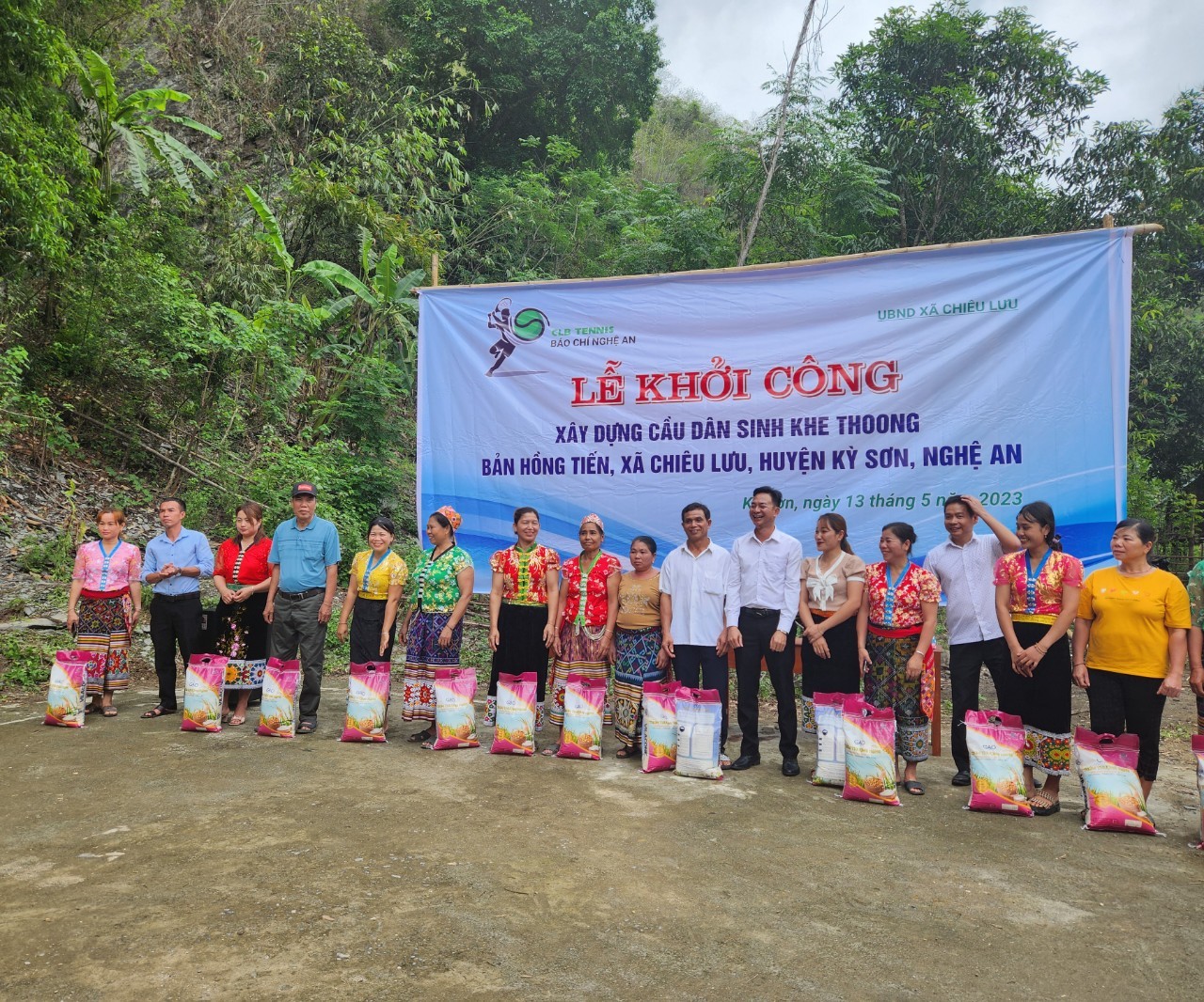 Nghệ An: Khởi công xây dựng cầu dân sinh vượt lũ cho đồng bào dân tộc huyện biên giới Kỳ Sơn
