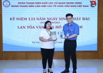 Thanh niên VUFO trao đổi sách, lan tỏa văn hóa đọc
