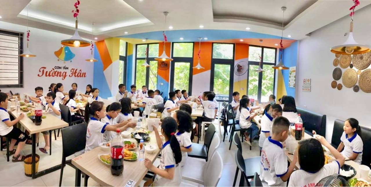 Quán cơm tấm Tường Hân ngày bán hơn 700 suất ở Hà Nội