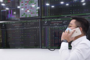 Môi trường lãi suất thấp có khiến nhà đầu tư trở lại thị trường chứng khoán?
