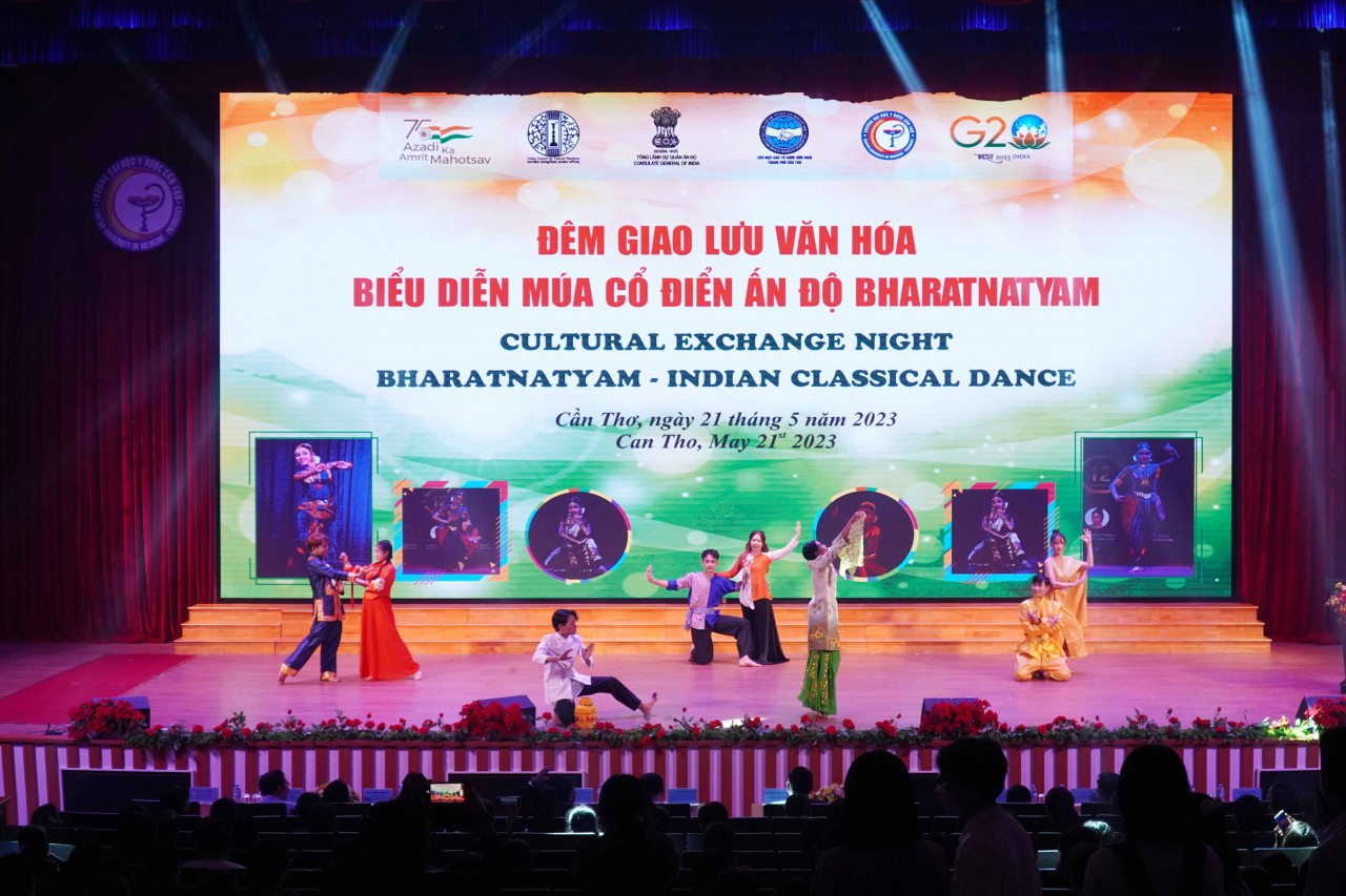 Cần Thơ: Giao lưu văn hóa biểu diễn múa cổ điển  Ấn Độ Bharatnatyam