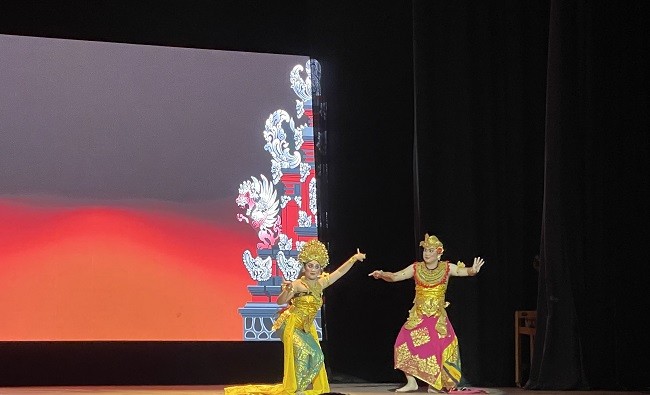Chương trình giao lưu nhằm tăng cường hơn nữa sự hiểu biết lẫn nhau và thúc đẩy quan hệ tích cực giữa nhân dân, doanh nghiệp Việt Nam - Indonesia, cùng nhau hợp tác phát triển