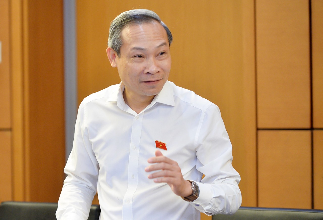 Đại biểu Quốc hội đề nghị Chính phủ tiếp tục cải thiện môi trường kinh doanh, tạo thuận lợi cho doanh nghiệp