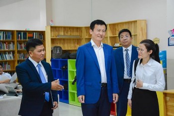 Đào tạo tiếng Trung và kỹ năng dệt may cho sinh viên