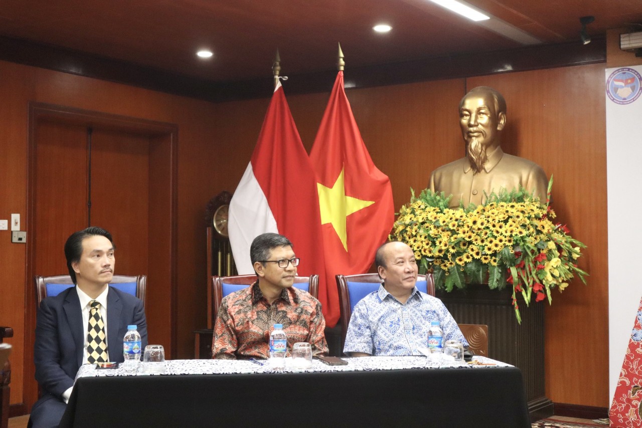 Giới thiệu nghệ thuật nhuộm vải Batik – nét đẹp truyền thống của người Indonesia