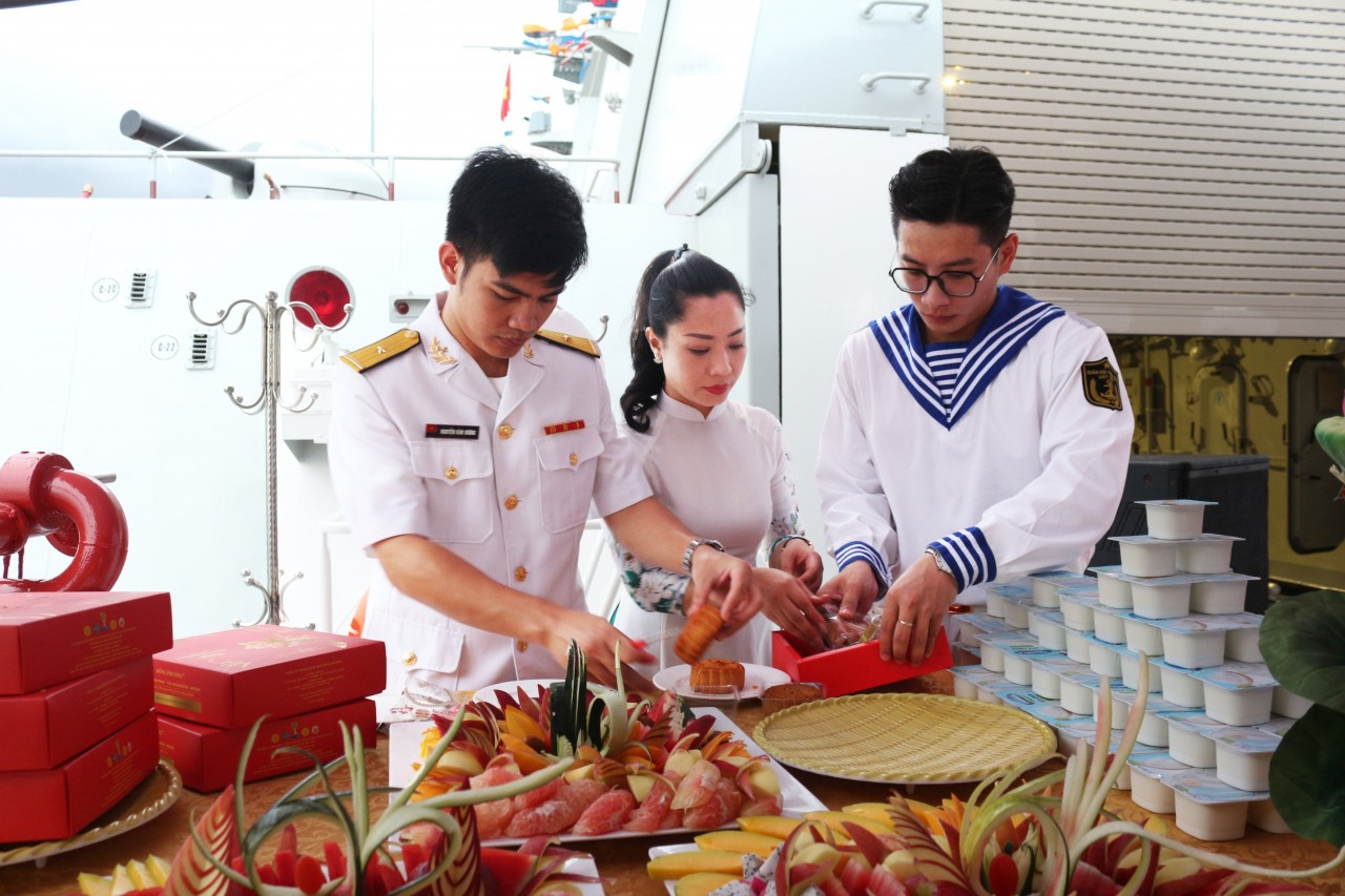 Chiến sỹ Hải quân luôn nỗ lực trong mọi nhiệm vụ