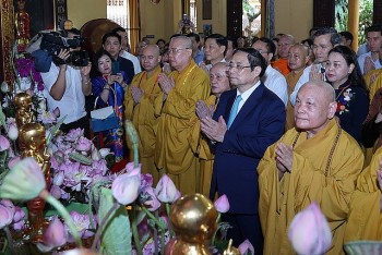 Hòa thượng, tăng ni và Phật tử phát huy tinh thần phụng đạo, giúp đời