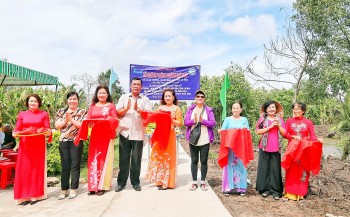 Khánh thành cầu, lộ nông thôn, nhà tình thương do VESAF (Hoa Kỳ) tài trợ tại Cà Mau