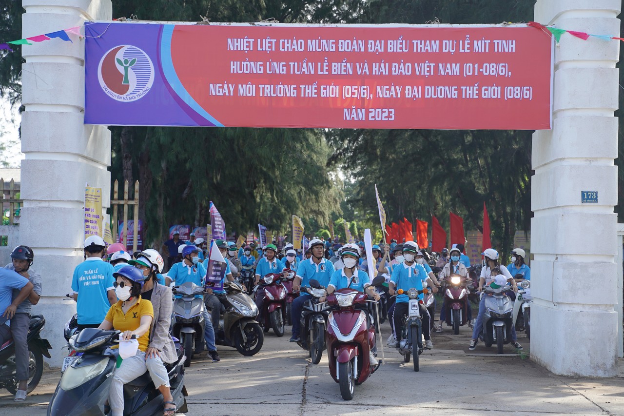 Bình Thuận Mít tinh hưởng ứng Tuần lễ Biển – Hải đảo Việt Nam