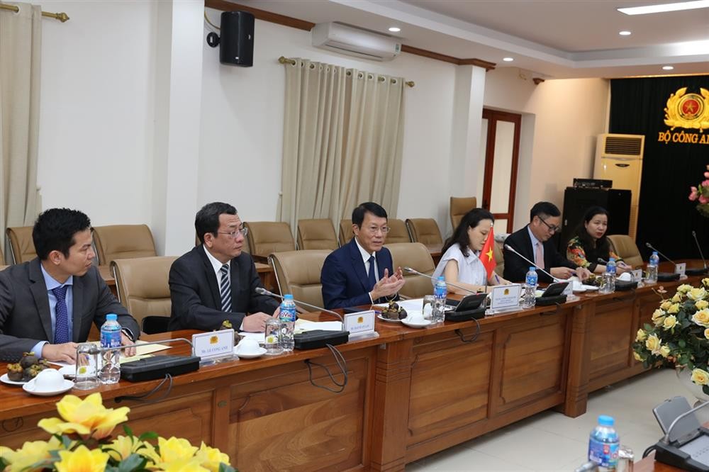 Việt Nam - Hoa Kỳ ưu tiên hợp tác nhân đạo, khắc phục hậu quả chiến tranh