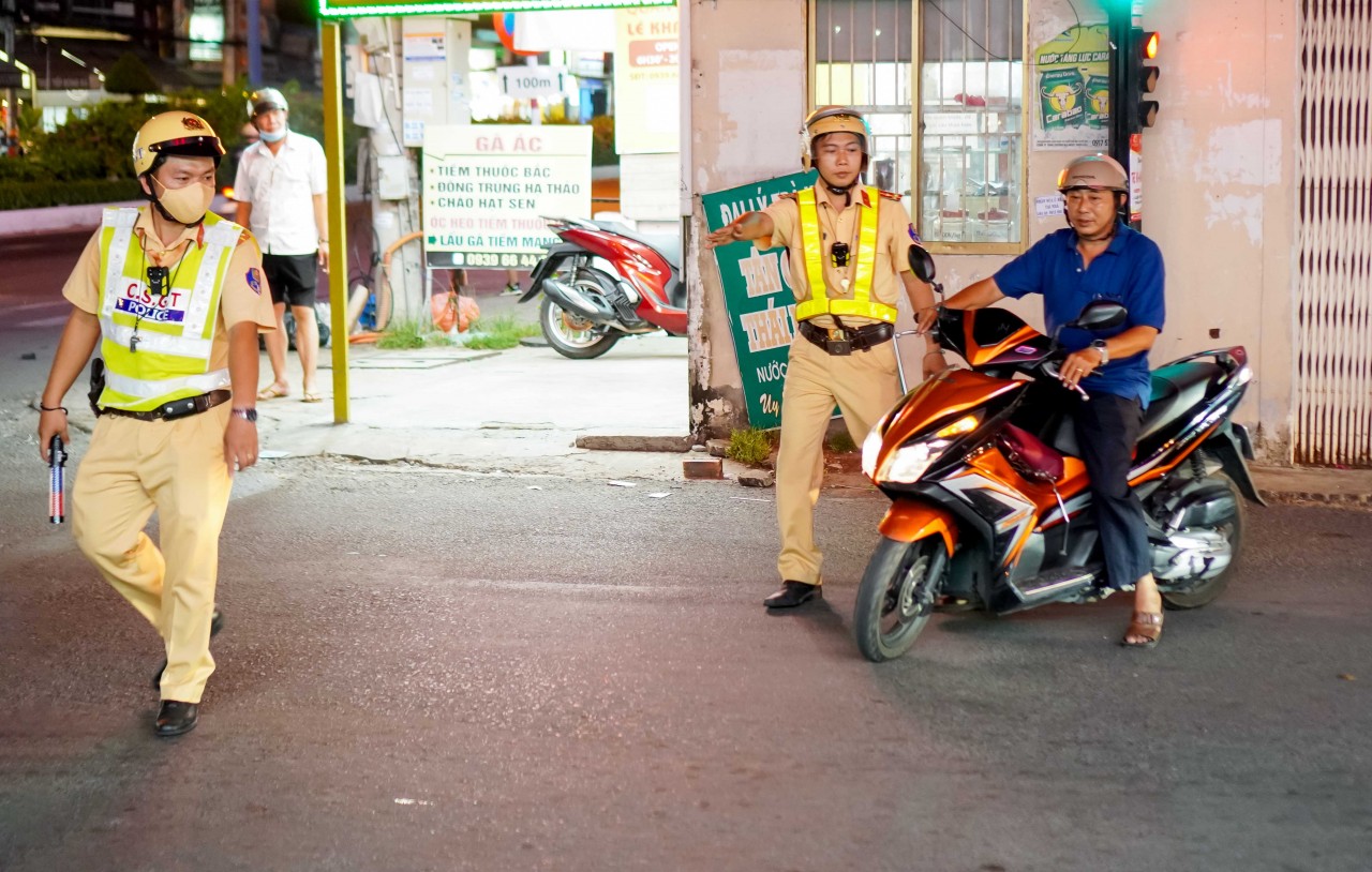 Cần Thơ đề ra 8 nhiệm vụ trọng tâm bảo đảm trật tự an toàn giao thông trong tình hình mới