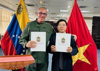Giảng viên, sinh viên Việt Nam và Venezuela giao lưu, trao đổi học thuật