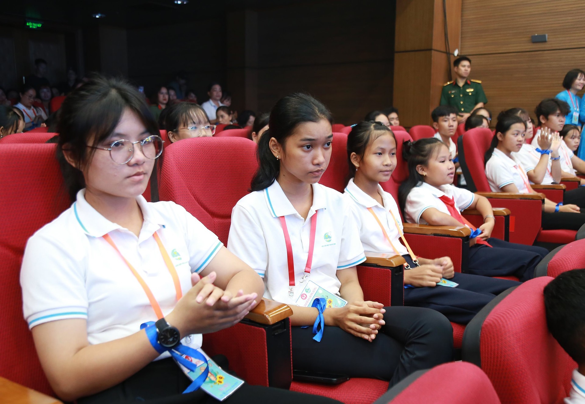 Các em thiếu nhi tham dự chương trình (Ảnh: Báo Công lý).