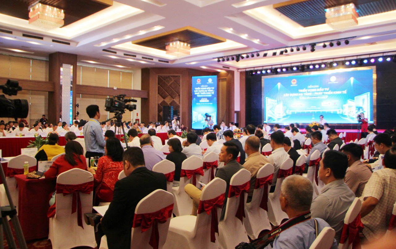 Cần Thơ kiến nghị nâng cấp, mở rộng Cảng hàng không quốc tế đạt chuẩn cấp vùng