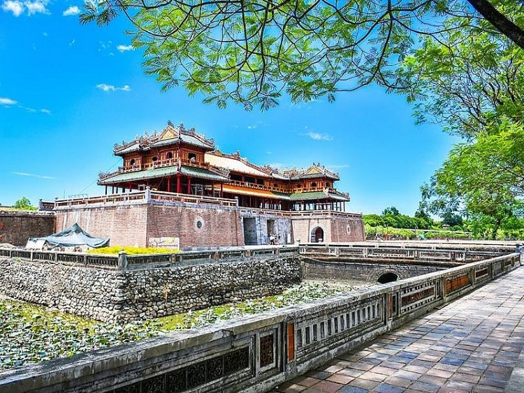 Nhiều hoạt động 
