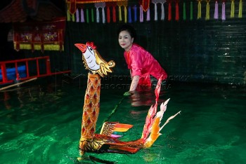 Người Nga phải lòng chú Tễu Việt