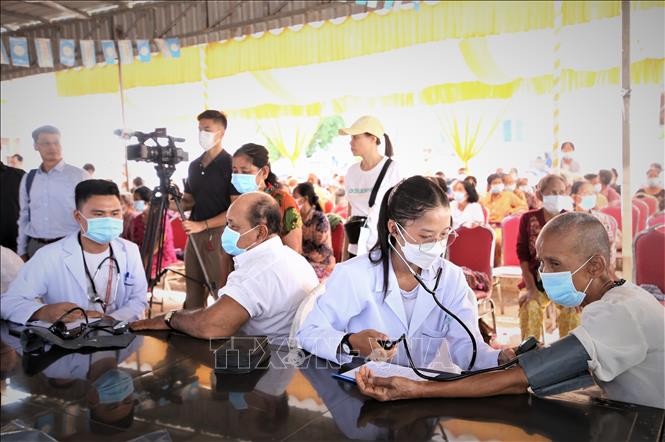 Đoàn bác sĩ thuộc Hội Từ thiện TP. Hồ Chí Minh, 