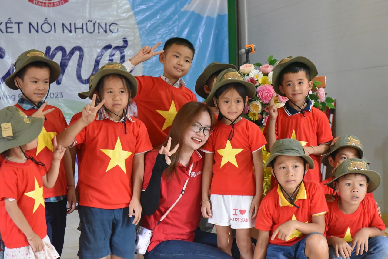 SeABank chia sẻ niềm vui, kết nối những ước mơ của trẻ thơ
