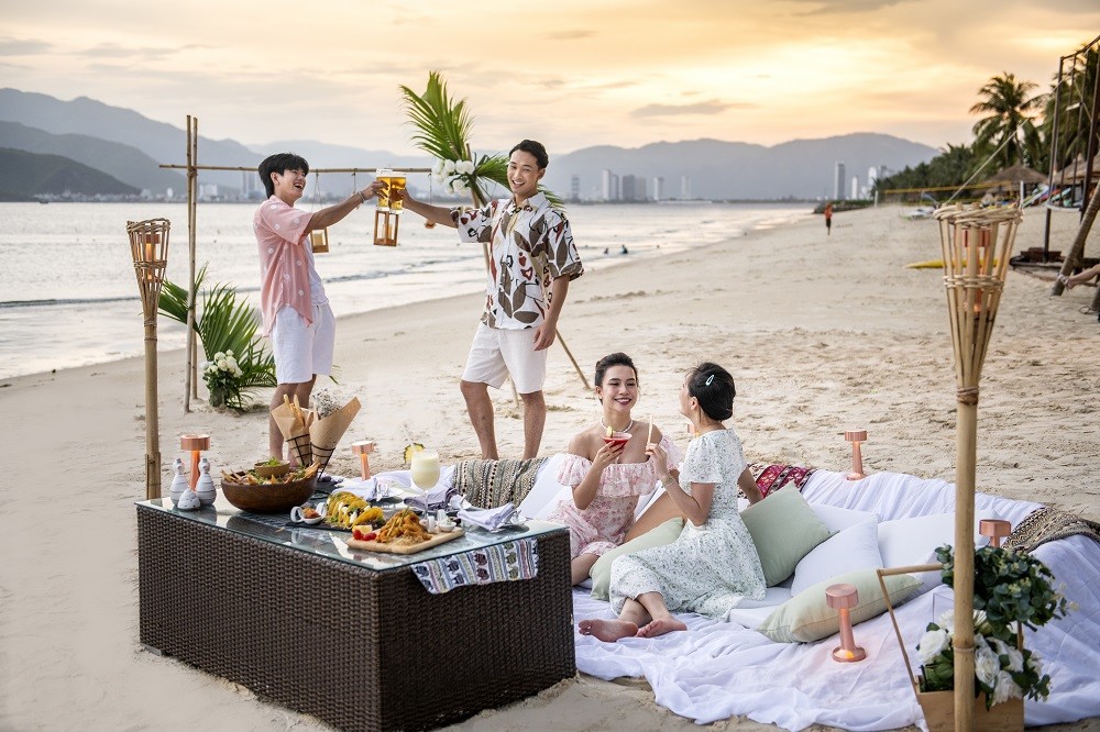 Deal “đi quẩy” cùng Charlie Puth siêu hời với hot combo VINPEARL X 8WONDER
