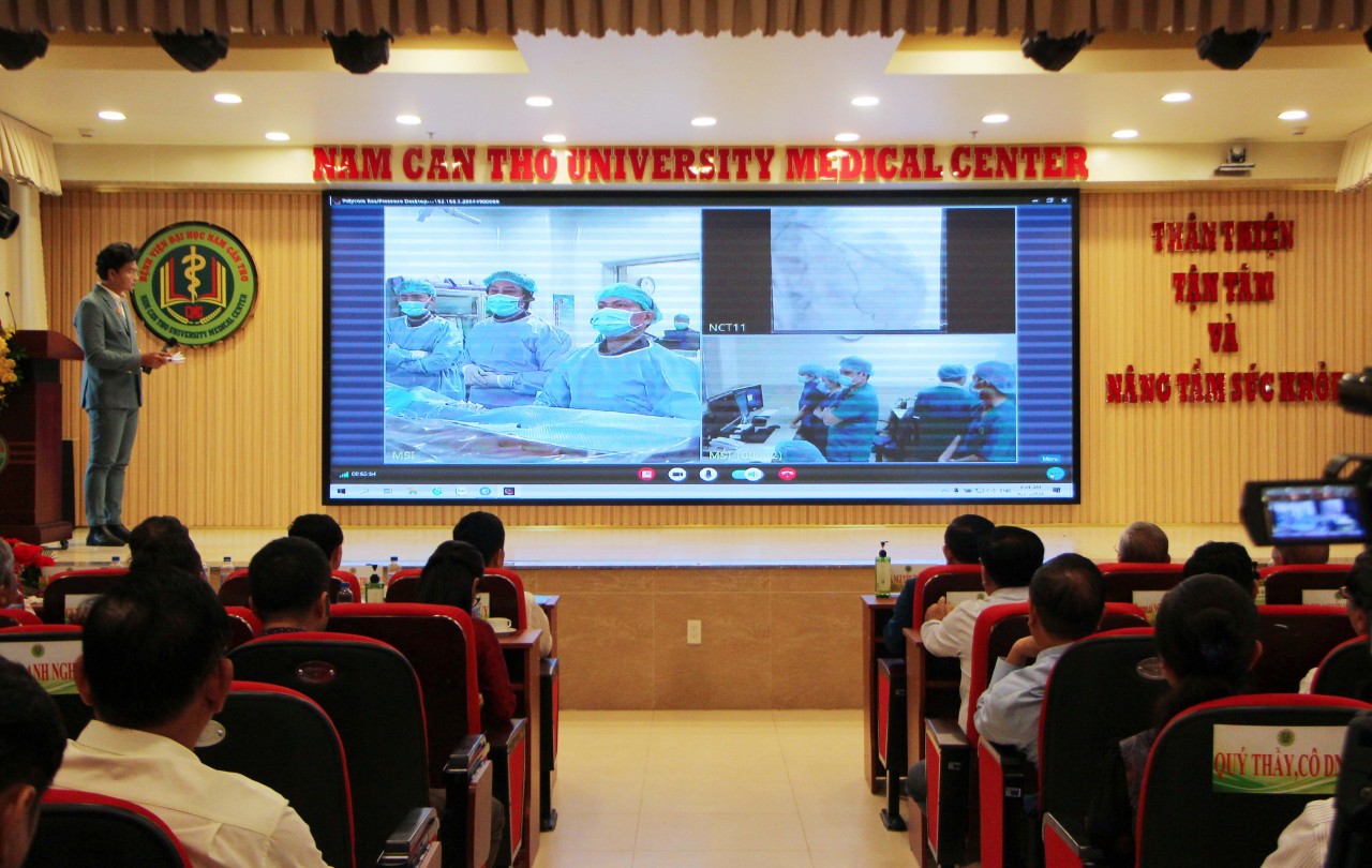 Bệnh viện Chợ Rẫy chuyển giao kỹ thuật can thiệp tim mạch cho Bệnh viện Đại học Nam Cần Thơ