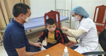 hon 40000 tre em duoi 6 tuoi da duoc cap the bhyt qua cac thu tuc hanh chinh lien thong