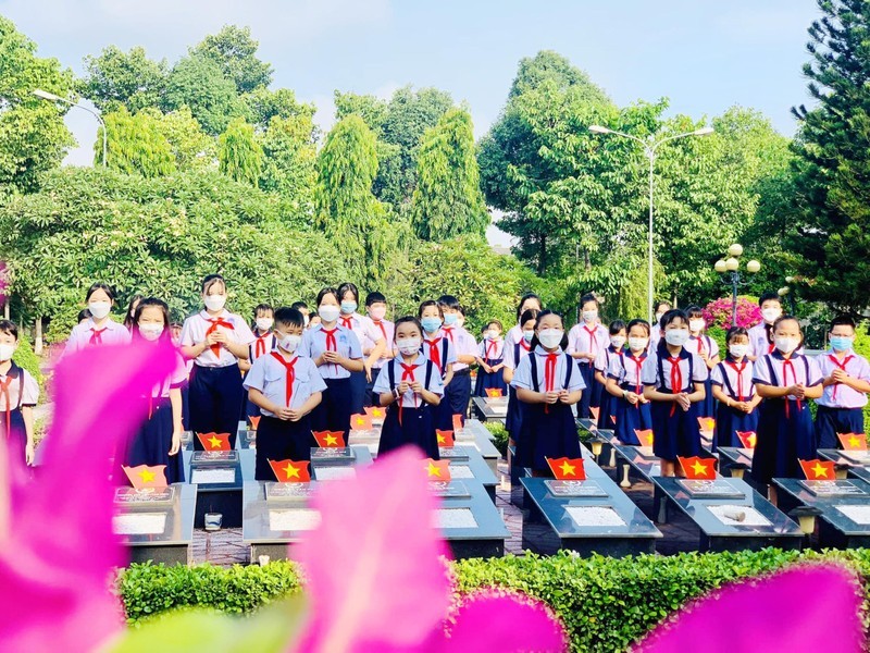  tri ân, tưởng nhớ các anh hùng liệt sĩ ở các địa phương