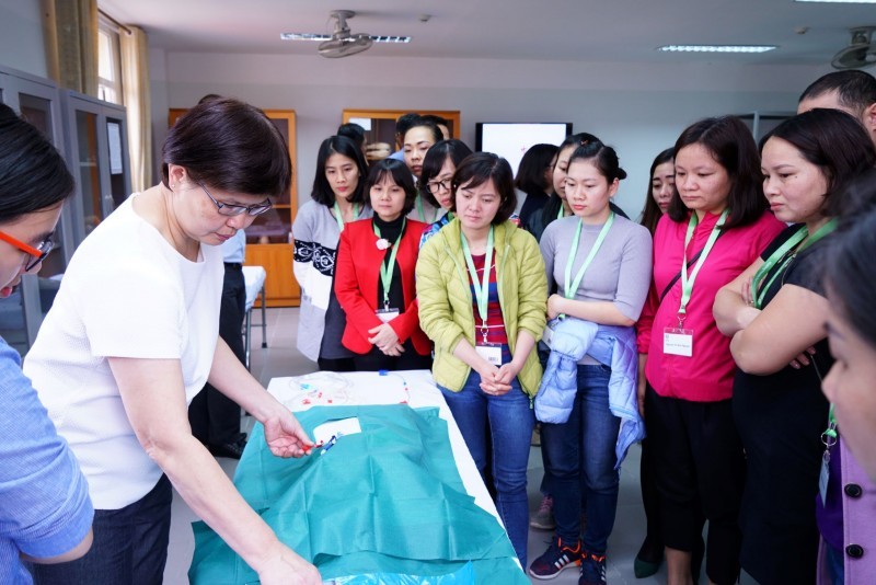 Kết nối, chia sẻ kinh nghiệm khởi nghiệp của Singapore cho doanh nghiệp trẻ Việt Nam