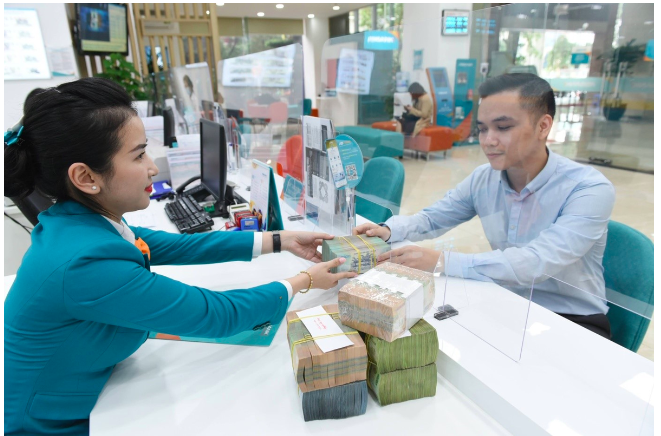 Chính phủ yêu cầu tiếp tục giảm lãi suất cho vay thêm 1,5-2%