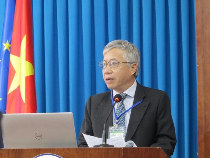 PGS.TS Trang Sĩ Trung - Hiệu trưởng Trường Đại học Nha Trang phát biểu tại chương trình khởi động dự án.