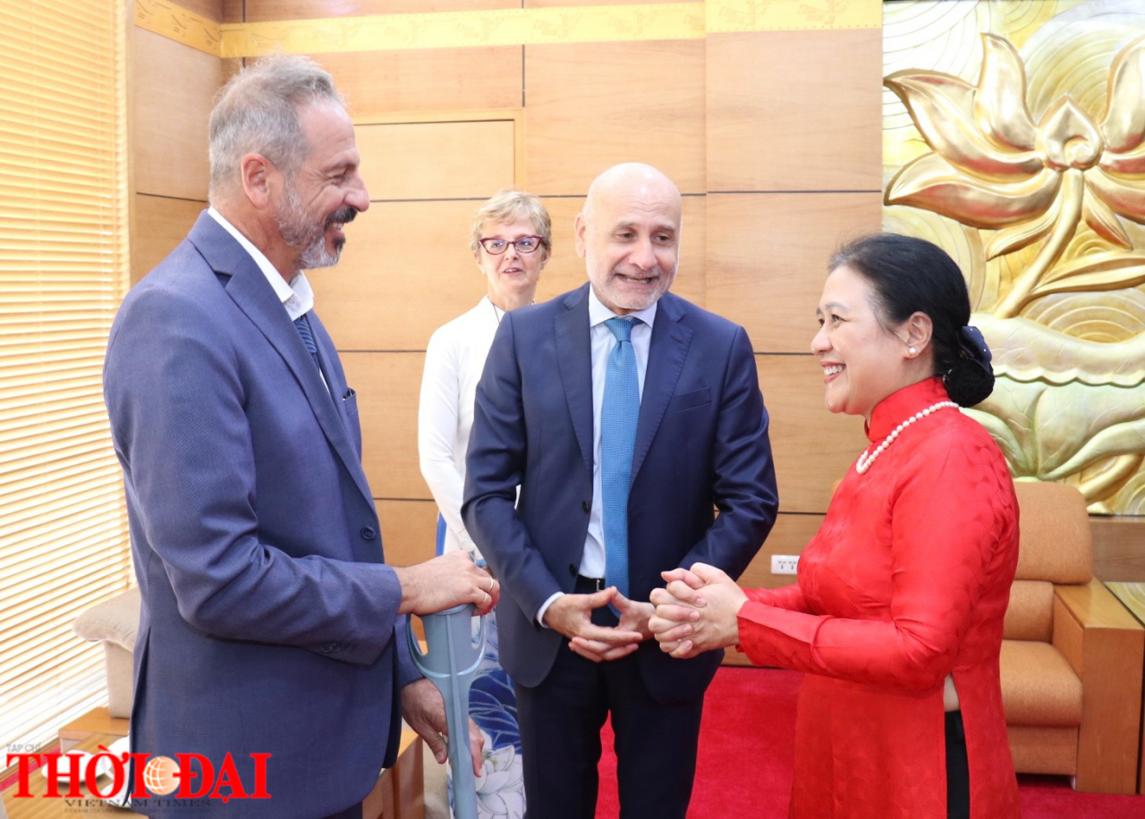 Vinh danh những đóng góp của Đại sứ Italia Antonio Alessandro
