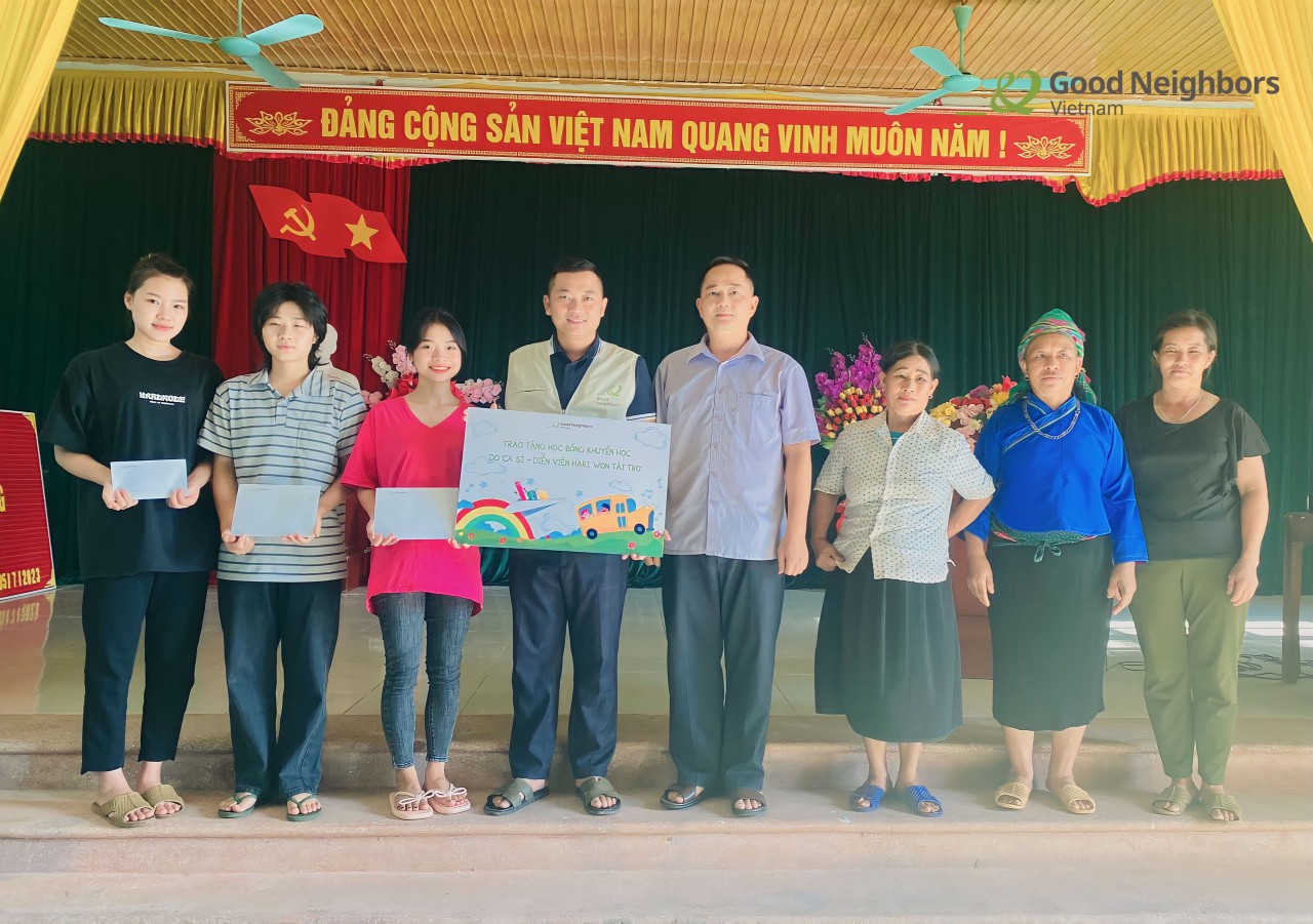 GNI trao 20 suất học bổng cho học sinh có hoàn cảnh khó khăn
