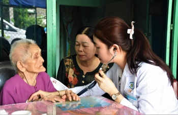 Nhiều địa phương tổ chức khám, chữa bệnh miễn phí cho người có công với cách mạng