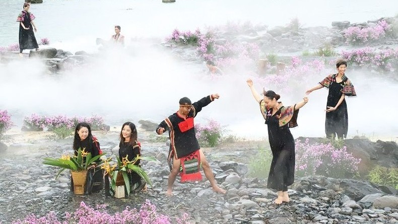 Đắk Lắk: Ấn tượng sắc màu thổ cẩm Tây Nguyên