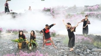 Đắk Lắk: Ấn tượng sắc màu thổ cẩm Tây Nguyên