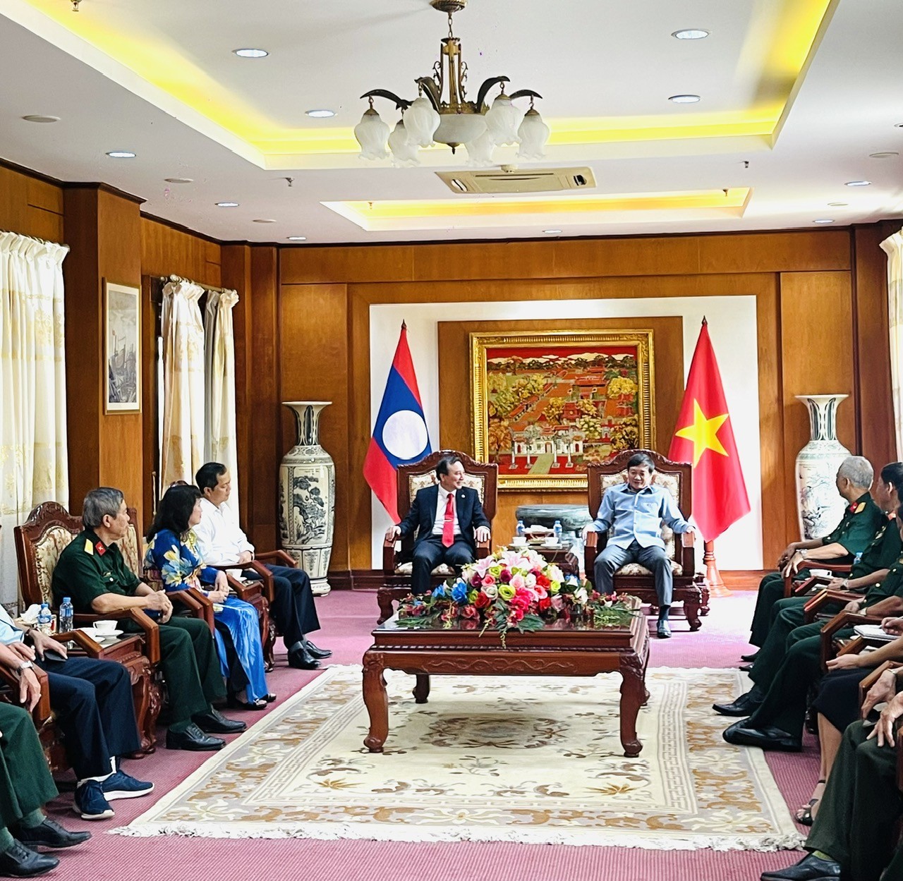 Liên hiệp các tổ chức hữu nghị tỉnh Bắc Giang thăm và làm việc với tỉnh Xay Sổm Bun, Lào
