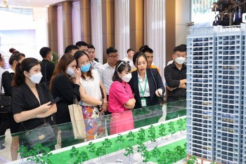 Sau nửa năm tụt hạng, bất động sản dành lại ngôi “á quân” về thu hút vốn ngoại