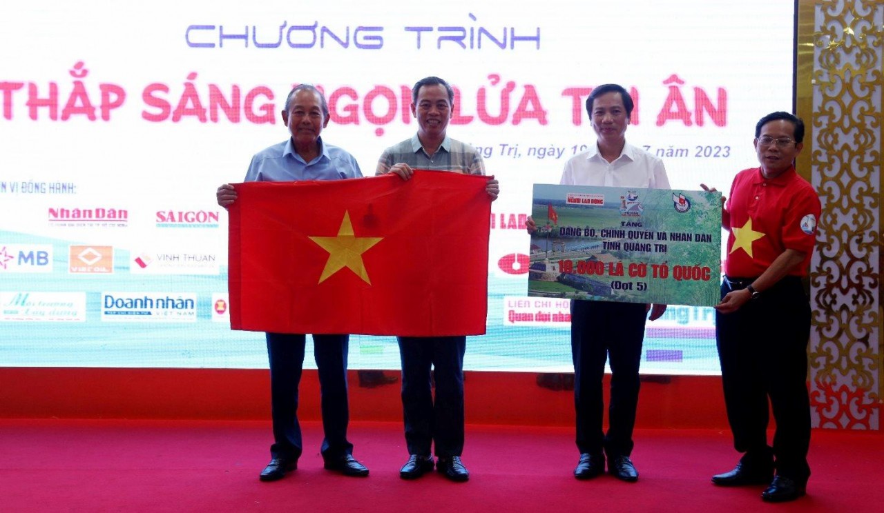 Nhiều hoạt động ý nghĩa thiết thực qua Chương trình “Thắp sáng ngọn lửa tri ân” tại Quảng Trị