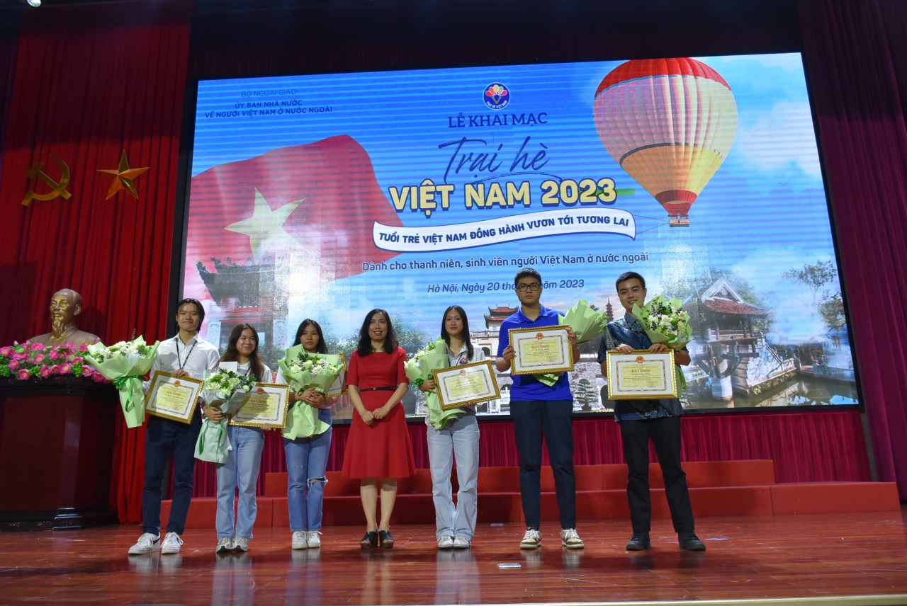 Hà Nội mời gọi thanh niên, sinh viên kiều bào chung sức xây dựng thủ đô