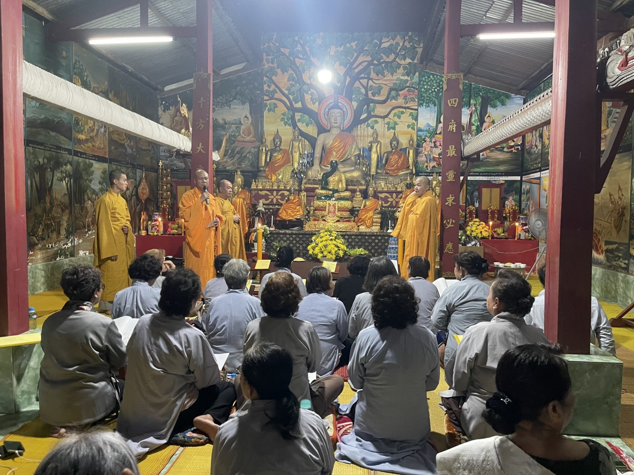 Xúc động Lễ cầu siêu cho các anh hùng liệt sĩ Việt Nam và Lào tại tỉnh Luang Prabang