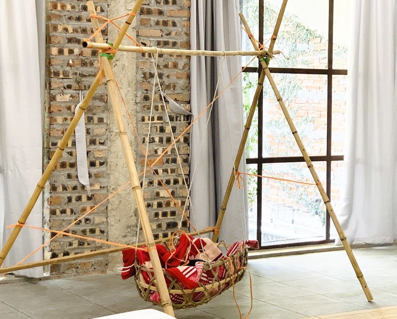Người đi tìm những lời ru “ngủ quên”...