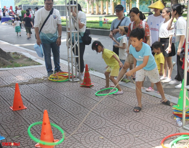 Sự quan tâm của cha mẹ góp phần bảo vệ trẻ em trước nguy cơ đuối nước Sự quan tâm của cha mẹ góp phần bảo vệ trẻ em trước nguy cơ đuối nước
