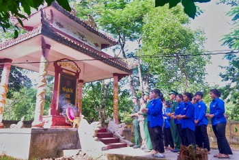 tuoi tre bo doi bien phong thua thien hue to chuc nhieu hoat dong tri an