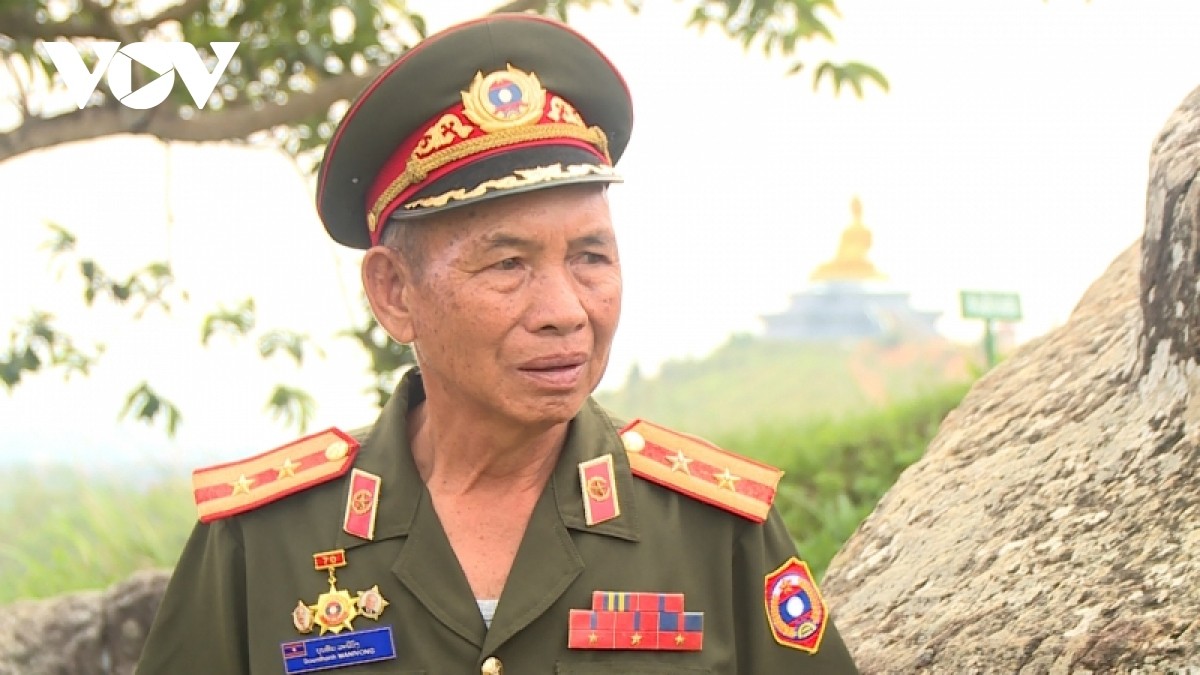 Ký ức về những năm tháng “hạt gạo cắn đôi, cọng rau bẻ nửa” của cựu binh Lào