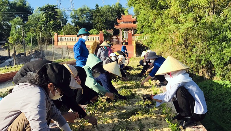 Hoạt động uống nước nhớ nguồn của Hội Liên hiệp Phụ nữ Việt Nam